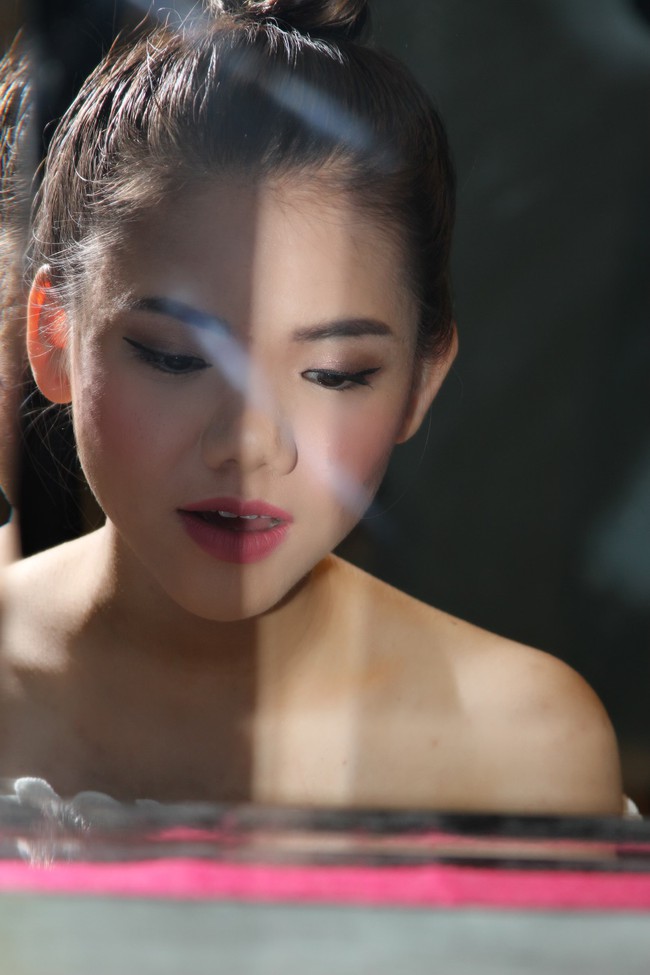 Hé lộ quá trình tập hát cật lực của cô gái Việt gây náo loạn American Idol, chuẩn bị cho vòng thi tiếp theo - Ảnh 3.