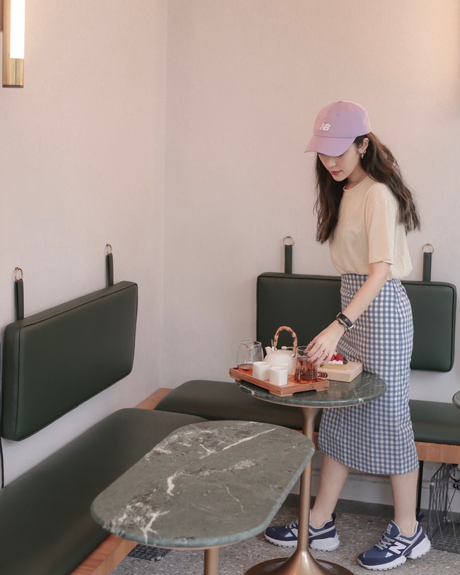 Lên đồ chuẩn như công sở Hàn với 15 gợi ý từ street style tuần này - Ảnh 8. Lên đồ chuẩn như công sở Hàn với 15 gợi ý từ street style tuần này - Ảnh 8.