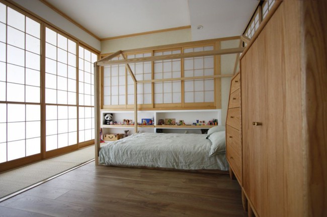 Căn hộ 83m² của gia đình trẻ ở Nhật đẹp cuốn hút nhờ có khu vực lưu trữ thông minh - Ảnh 21.
