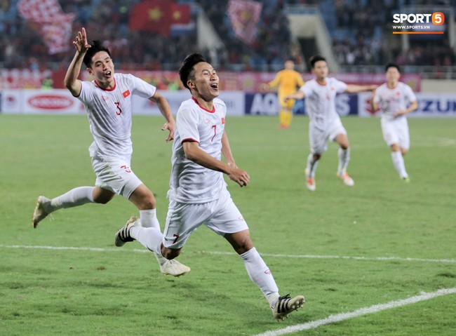 U23 Việt Nam 4-0 U23 Thái Lan: Thắng người Thái với tỷ số đậm nhất lịch sử, thầy trò HLV Park Hang-seo hiên ngang vượt qua vòng loại giải U23 châu Á - Ảnh 1.