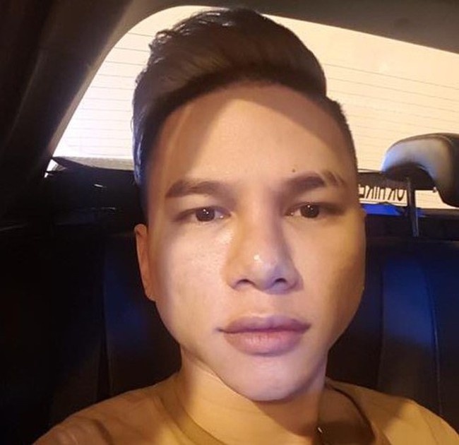 Sao Vbiz và những lần lộ diện với gương mặt lạ lẫm: Cằm nhọn hoắt, mũi sưng phồng khiến fan tá hỏa - Ảnh 16. Sao Vbiz và những lần lộ diện với gương mặt lạ lẫm: Cằm nhọn hoắt, mũi sưng phồng khiến fan tá hỏa - Ảnh 16.