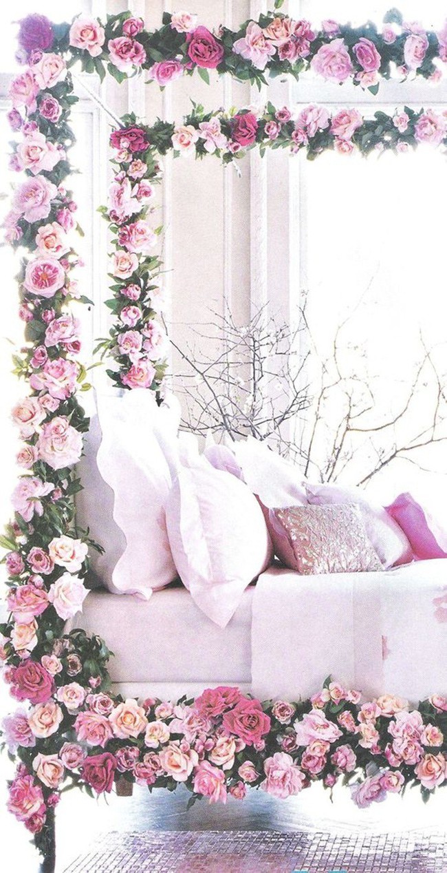 Trang trí giường cưới đẹp ngọt ngào và lãng mạn với hoa tươi - Ảnh 10.