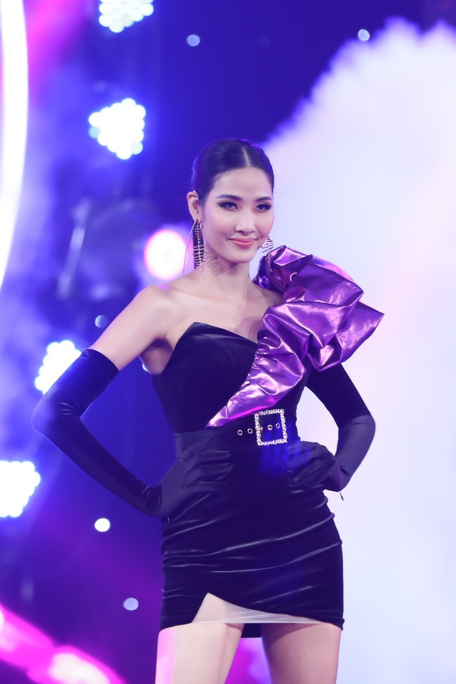 Hương Giang lần đầu mang hit triệu view lên sân khấu, hé lộ về phần 3 của series ADODDA - Ảnh 12.