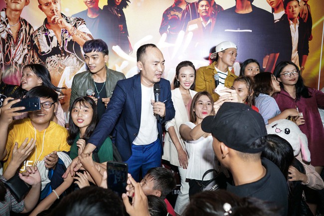Thu Trang bày tỏ “Thương chồng lắm” giữa sự kiện quảng bá phim  - Ảnh 4.