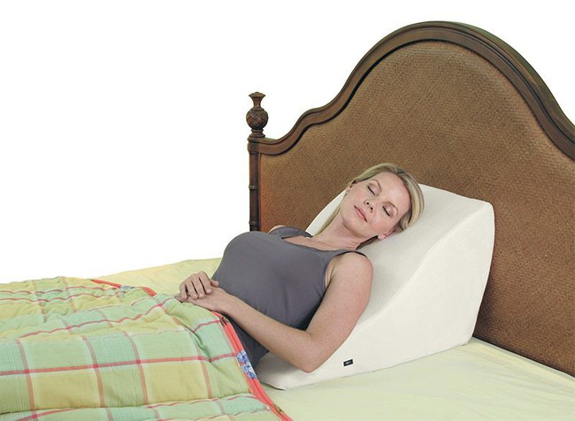 Mách các mẹ 4 tư thế nằm tốt nhất sau sinh mổ giúp mau chóng hồi phục sức khỏe - Ảnh 4. Mách các mẹ 4 tư thế nằm tốt nhất sau sinh mổ giúp mau chóng hồi phục sức khỏe - Ảnh 4.