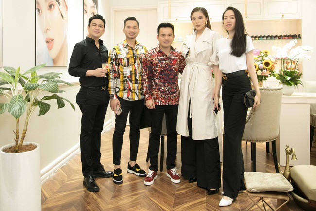 Hai năm sau tin đồn chia tay người tình đại gia, Kỳ Duyên lấn sân kinh doanh, quyết làm đại gia của chính mình - Ảnh 8. Hai năm sau tin đồn chia tay người tình đại gia, Kỳ Duyên lấn sân kinh doanh, quyết làm đại gia của chính mình - Ảnh 8.