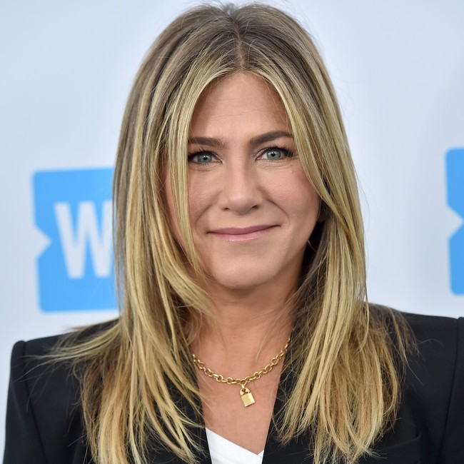 Ở tuổi 50, Jennifer Aniston vẫn đẹp gợi cảm, ai nhìn cũng trầm trồ nhờ bí quyết giữ dáng này - Ảnh 3.