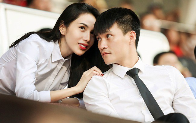 Bị mắng làm màu, chiêu trò khi giấu mặt con gái, Thủy Tiên - Công Vinh và đây là lý do - Ảnh 2.