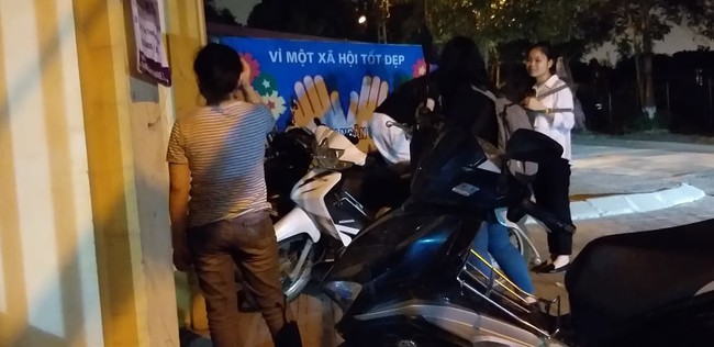 Vụ thầy giáo nghi dâm ô 7 học sinh nam ở Hà Nội: Bộ GD&ĐT kiên quyết đưa ra khỏi ngành nếu có sai phạm - Ảnh 4.