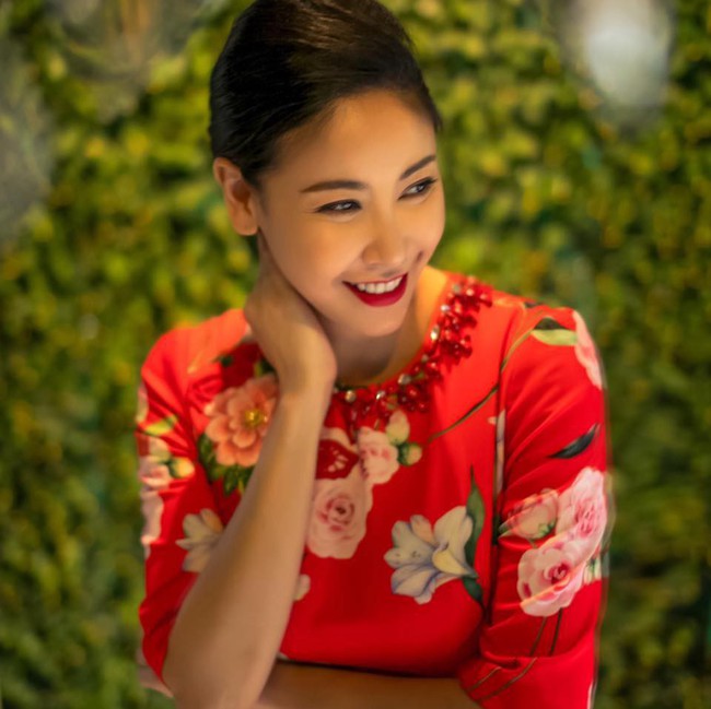 Cuộc sống viên mãn đáng ngưỡng mộ của Hoa hậu 16 tuổi duy nhất Việt Nam sau bao bão giông thuở nào - Ảnh 2.