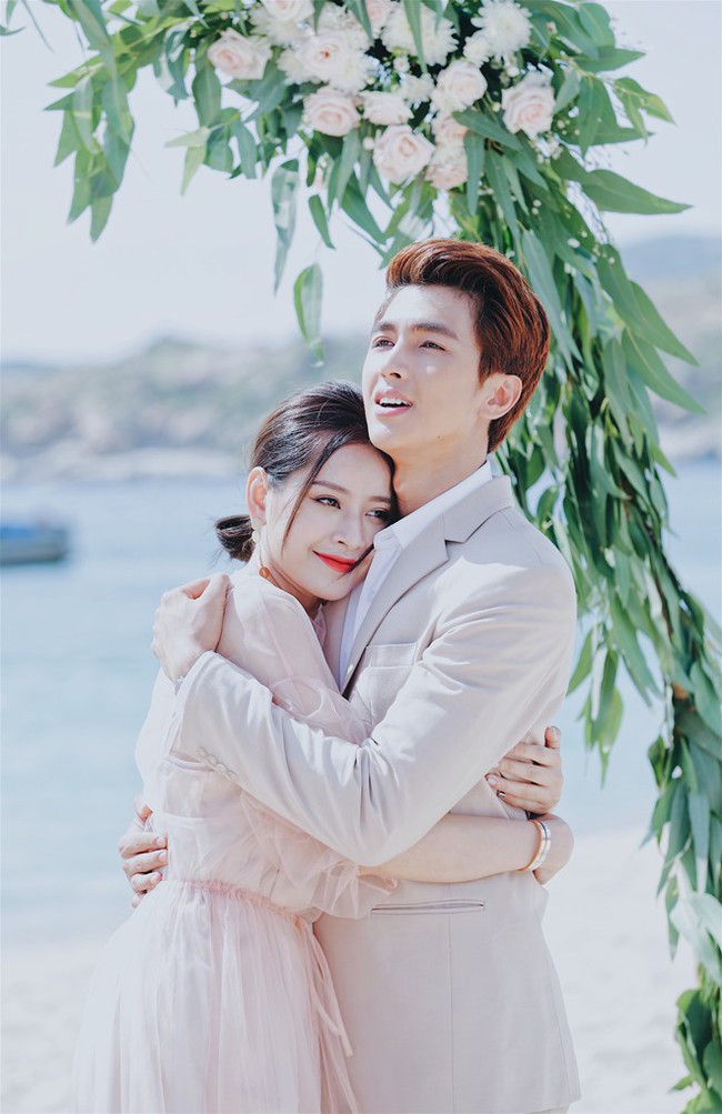 Huỳnh Anh lại gây choáng khi bày tỏ thấy thật... vô phúc cho ai thuê đạo diễn phim của Chi Pu - Lan Ngọc - Ảnh 6. Huỳnh Anh lại gây choáng khi bày tỏ thấy thật... vô phúc cho ai thuê đạo diễn phim của Chi Pu - Lan Ngọc - Ảnh 6.