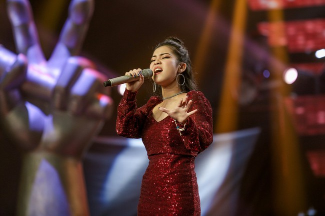 The Voice 2019 mở màn: Thanh Hà bị Tuấn Ngọc gọi là gà mái, bất ngờ với chiếc ghế “không giống ai” của Hồ Hoài Anh - Ảnh 18. The Voice 2019 mở màn: Thanh Hà bị Tuấn Ngọc gọi là gà mái, bất ngờ với chiếc ghế “không giống ai” của Hồ Hoài Anh - Ảnh 18.