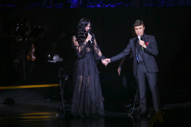 Tuấn Ngọc yêu cầu ngồi ghế hát khi song ca cùng “Giai nhân” Ngọc Châm vì lý do này - Ảnh 8. Tuấn Ngọc yêu cầu ngồi ghế hát khi song ca cùng “Giai nhân” Ngọc Châm vì lý do này - Ảnh 8.