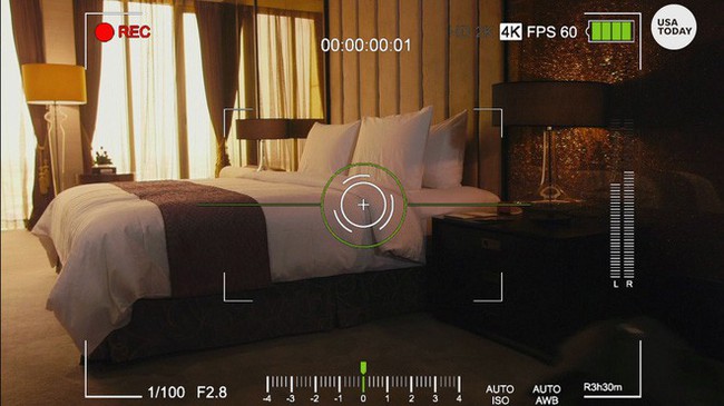 Tìm mạng Wi-Fi, khách Airbnb phát hiện camera quay lén giấu trong thiết bị báo khói - Ảnh 2.