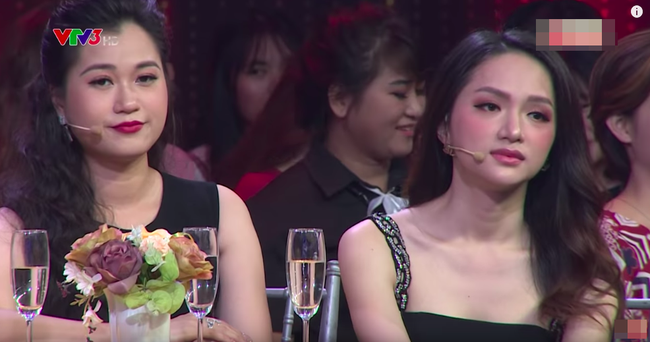 Hoa hậu Hương Giang lấy tay che ngực trước chàng trai tuyên bố bị bệnh lao nhưng thấy gái đẹp là lao vào - Ảnh 3.