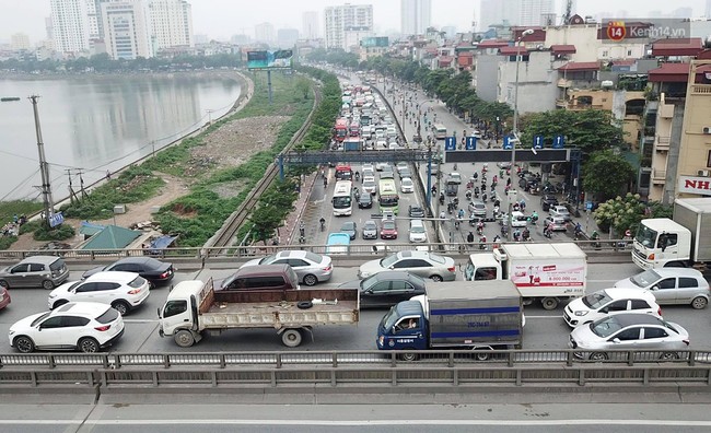 Vành đai 3 ùn tắc dài hàng km, cửa ngõ phía nam Thủ đô chật kín ngày cuối cùng kỳ nghỉ lễ - Ảnh 4.