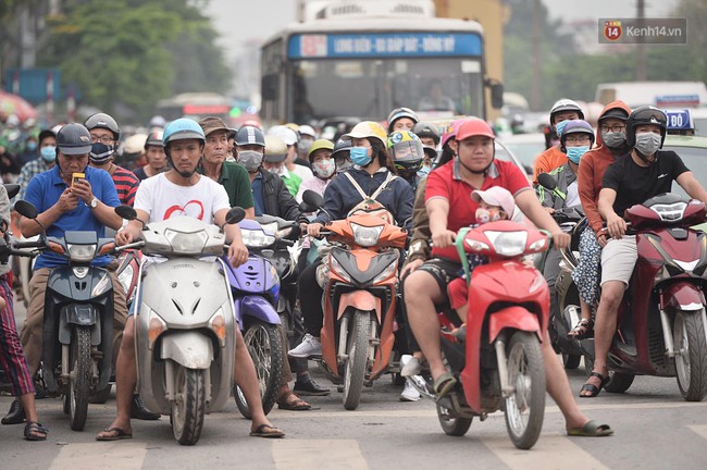 Vành đai 3 ùn tắc dài hàng km, cửa ngõ phía nam Thủ đô chật kín ngày cuối cùng kỳ nghỉ lễ - Ảnh 7.