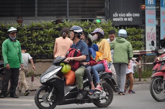 Vành đai 3 ùn tắc dài hàng km, cửa ngõ phía nam Thủ đô chật kín ngày cuối cùng kỳ nghỉ lễ - Ảnh 8.