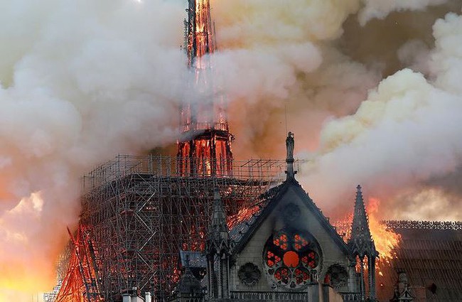 Sáu câu hỏi xung quanh vụ cháy nhà thờ Đức Bà Paris - Ảnh 1.