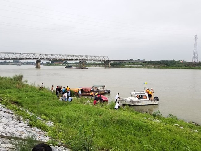 Nghi phạm hiếp dâm nữ sinh lớp 12 ở Bắc Ninh, khiến em uất ức nhảy cầu tự tử sinh năm 1995 - Ảnh 1.