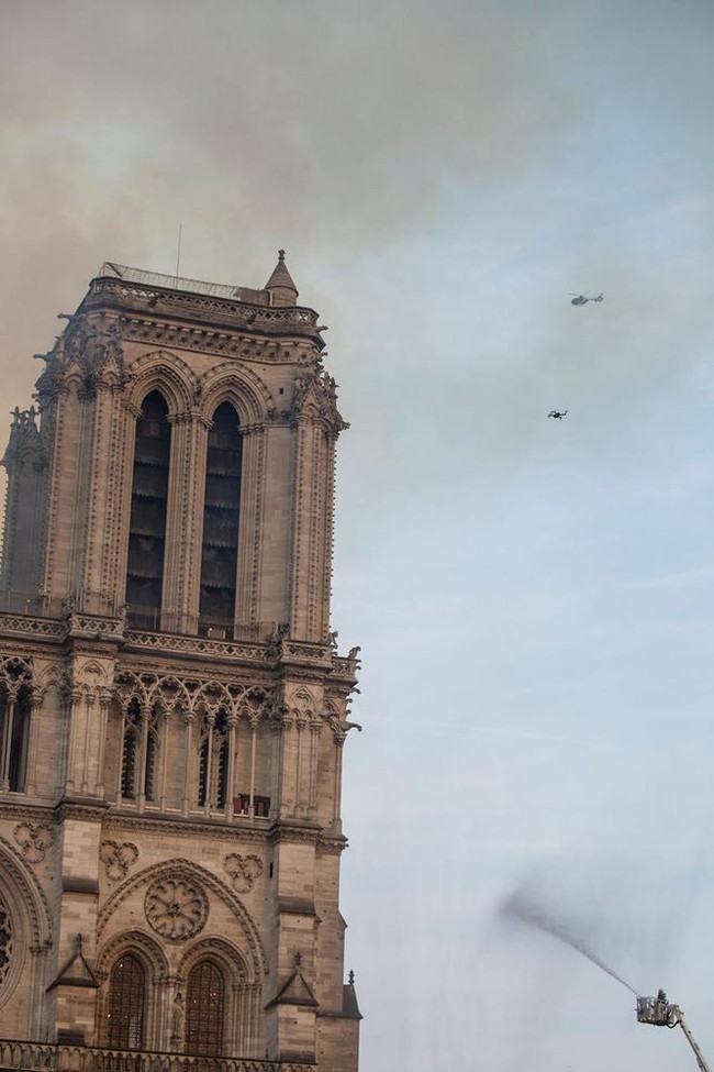 Sáu câu hỏi xung quanh vụ cháy nhà thờ Đức Bà Paris - Ảnh 3.