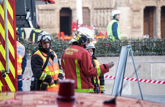 Sáu câu hỏi xung quanh vụ cháy nhà thờ Đức Bà Paris - Ảnh 4.