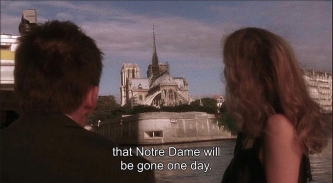 Khán giả rùng mình nhớ lại cảnh phim “tiên tri vụ cháy Nhà thờ Đức Bà Paris: “Một ngày nào đó tòa nhà sẽ biến mất - Ảnh 9.