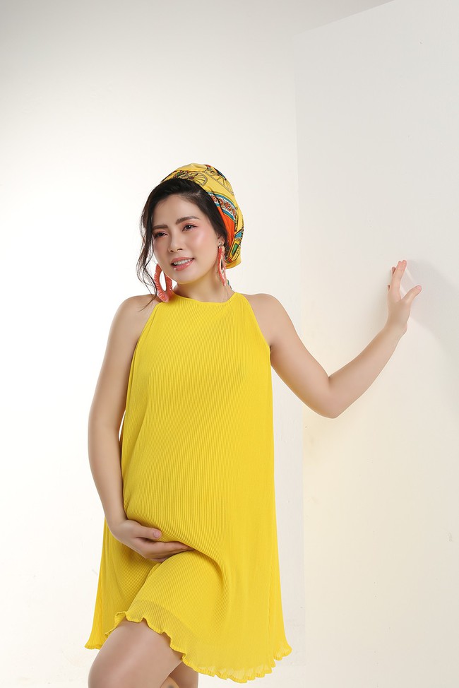 Từng tự ti về vết sẹo sau khi sinh con, chồng doanh nhân nói 1 câu mà Ngọc Hiền Gió nghịch mùa yên tâm hẳn - Ảnh 3. Từng tự ti về vết sẹo sau khi sinh con, chồng doanh nhân nói 1 câu mà Ngọc Hiền Gió nghịch mùa yên tâm hẳn - Ảnh 3.