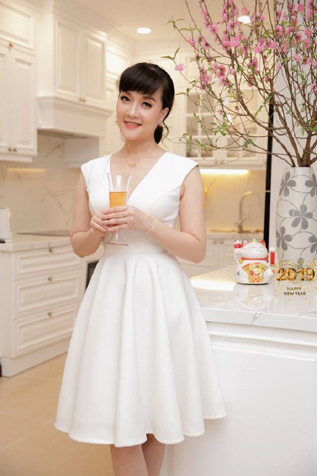 Bất ngờ với không gian sống sang trọng của Vân Dung - Ảnh 1. Bất ngờ với không gian sống sang trọng của Vân Dung - Ảnh 1.
