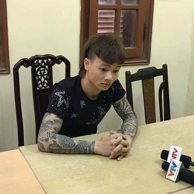 Khá Bảnh thừa nhận làm clip phản cảm nhưng vì được trả hàng trăm triệu nên bất chấp - Ảnh 1. Khá Bảnh thừa nhận làm clip phản cảm nhưng vì được trả hàng trăm triệu nên bất chấp - Ảnh 1.