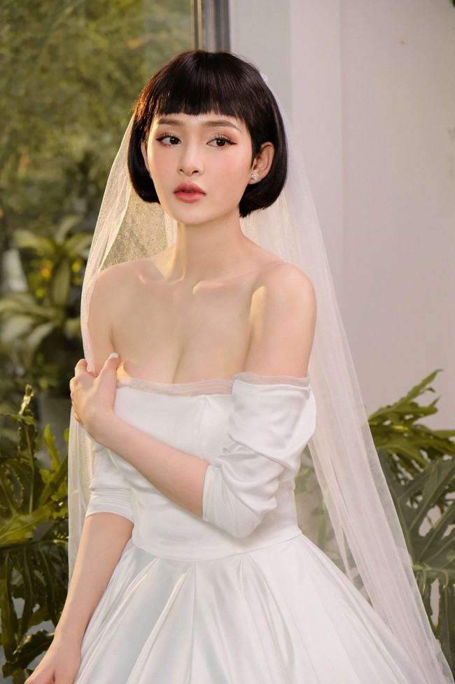Hiền Hồ diện váy cưới xinh đẹp, trở thành cô dâu của Bùi Anh Tuấn - Ảnh 4. Hiền Hồ diện váy cưới xinh đẹp, trở thành cô dâu của Bùi Anh Tuấn - Ảnh 4.