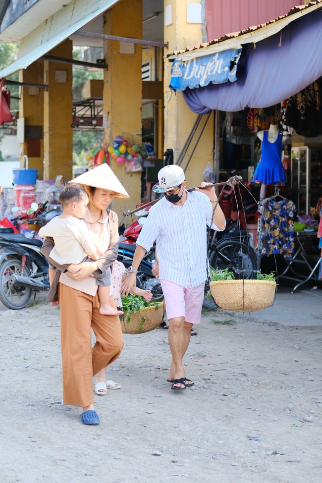 Quên mẹ 4 con xinh đẹp, sang chảnh đi, vợ Lý Hải - Minh Hà gây sốc vì tàn tạ thế này  - Ảnh 14.