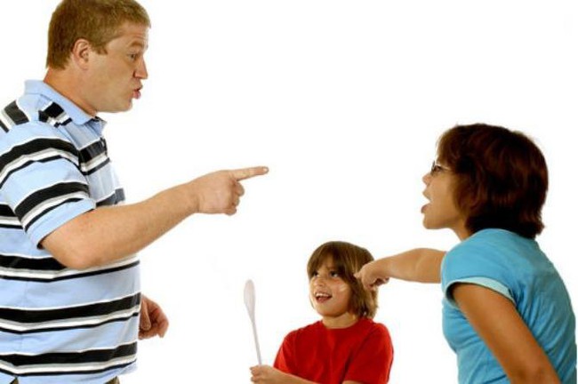 Cách xử lý khôn ngoan khi cha mẹ muốn trách phạt “con nhà hàng xóm” - Ảnh 1.