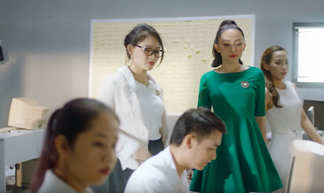 Tóc Tiên ăn mặc thường thường, làm gái công sở ngoan hiền vẫn đẹp khí chất - Ảnh 3.