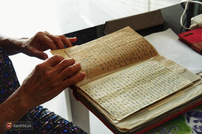 Tình mẫu tử qua 60 bức thư của chàng lính trẻ hy sinh ở tuổi 20: Ngày chiến thắng trở về, con sẽ sống với mẹ đến trọn đời - Ảnh 1. Tình mẫu tử qua 60 bức thư của chàng lính trẻ hy sinh ở tuổi 20: Ngày chiến thắng trở về, con sẽ sống với mẹ đến trọn đời - Ảnh 1.
