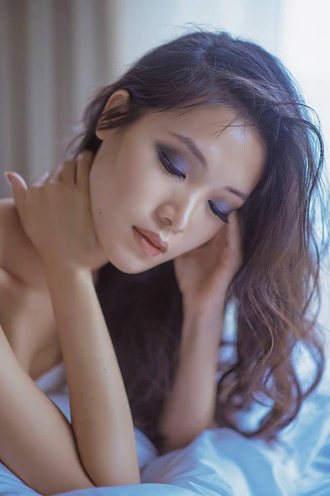 Cuộc sống hiện tại của Hoa hậu xui xẻo nhất showbiz Việt - Ảnh 2.