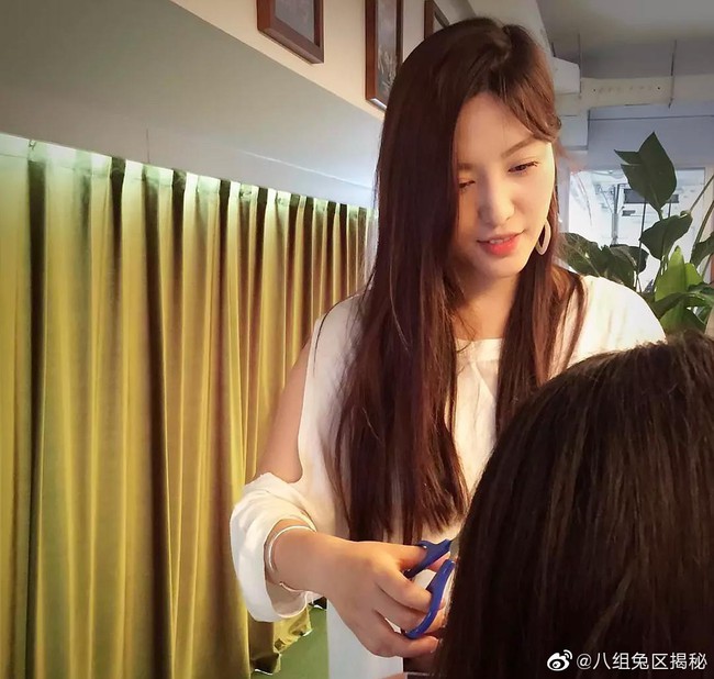 Quản lý xinh đẹp gây bão Weibo: Biến Thẩm Nguyệt thành nấm lùn xấu xí với nhan sắc cực phẩm - Ảnh 4.