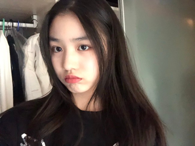 Chuyện nhà Chương Tử Di: Con riêng được cưng chiều nhất Trung Quốc càng lớn càng xinh đẹp - Ảnh 4.