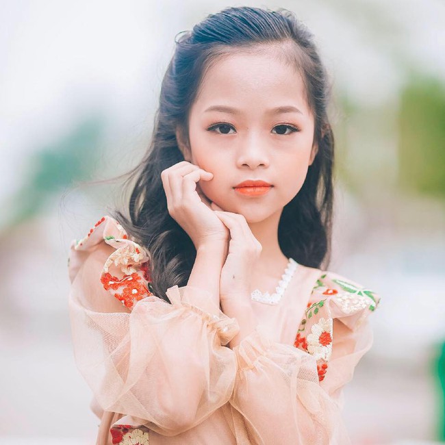 Điều ít biết về mẫu nhí 10 tuổi, khách mời Việt Nam duy nhất tham gia show 60 năm thành lập Barbie  - Ảnh 6.