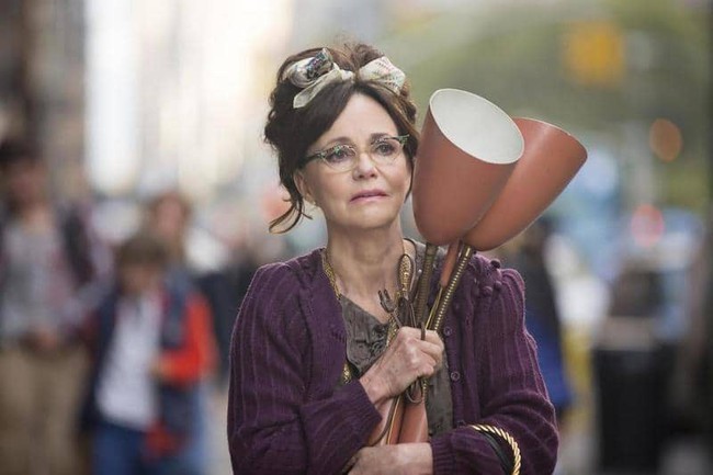 Sally Field – hành trình từ cô bé bị cha dượng lạm dụng tình dục suốt 10 năm đến diễn viên hai lần đạt giải Oscar - Ảnh 5.