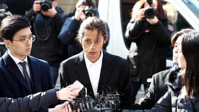Tìm ra gia thế khủng của quý tử trong chatroom do Jung Joon Young cầm đầu: Con trai giám đốc cấp cao tập đoàn Samsung - Ảnh 1.