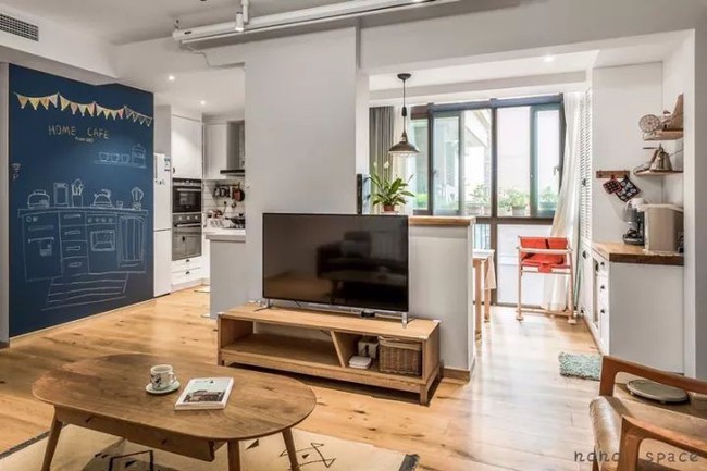 Căn hộ 72m2 cũ kỹ, thiếu sáng trở nên đẹp bất ngờ sau cải tạo nhờ mở rộng phòng khách một cách khéo léo - Ảnh 6. Căn hộ 72m2 cũ kỹ, thiếu sáng trở nên đẹp bất ngờ sau cải tạo nhờ mở rộng phòng khách một cách khéo léo - Ảnh 6.