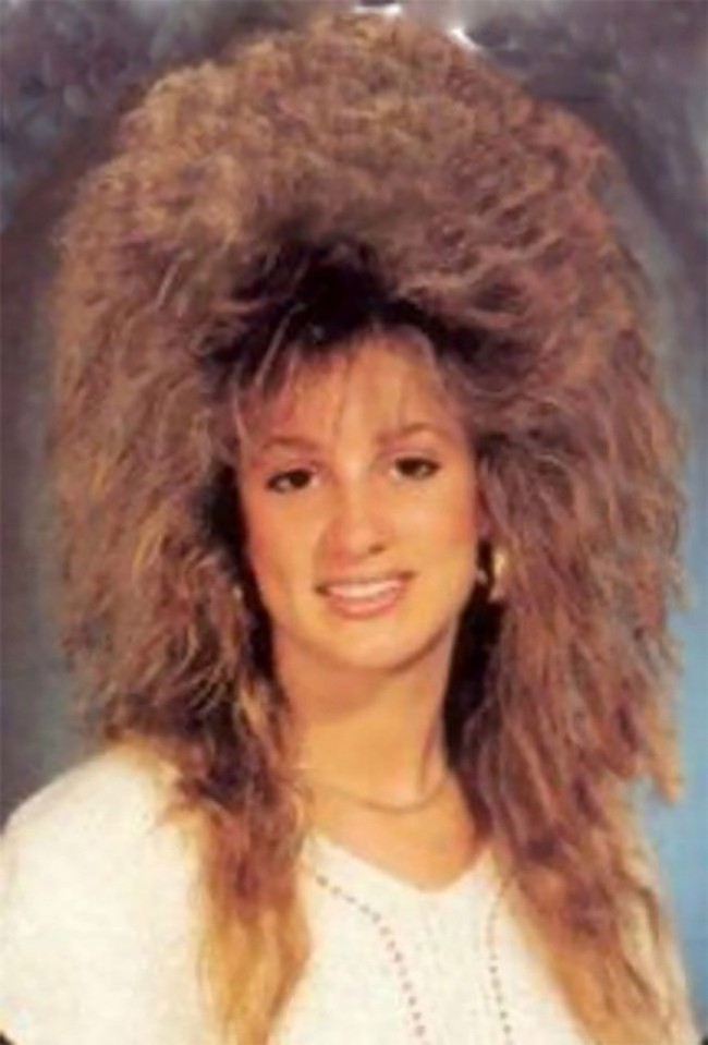 Những mái tóc có cho tiền bạn cũng không dám làm nhưng lại là xu hướng làm đẹp của chị em trong thập niên 80 - Ảnh 11.