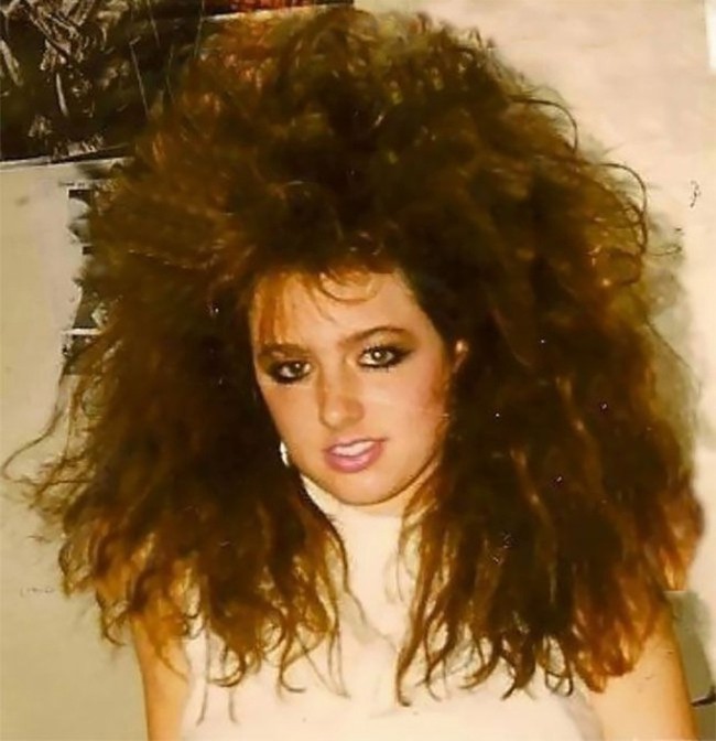 Những mái tóc có cho tiền bạn cũng không dám làm nhưng lại là xu hướng làm đẹp của chị em trong thập niên 80 - Ảnh 7.