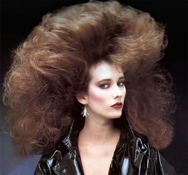 Những mái tóc có cho tiền bạn cũng không dám làm nhưng lại là xu hướng làm đẹp của chị em trong thập niên 80 - Ảnh 4.