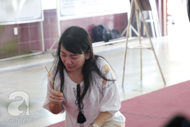 Nhìn nghệ sĩ Lê Bình vẫn đội chiếc mũ quen thuộc lúc nhập quan, nhiều người xúc động rơi nước mắt - Ảnh 5.