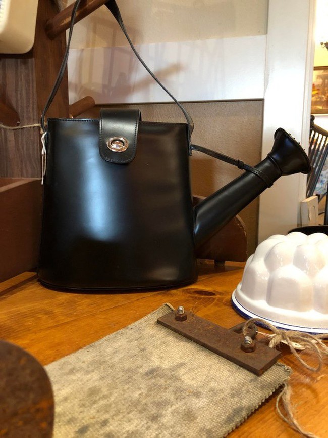 Cười ra nước mắt với những bộ trang phục cực phẩm của các thánh thời trang chạy trước xu hướng - Ảnh 14. Cười ra nước mắt với những bộ trang phục cực phẩm của các thánh thời trang chạy trước xu hướng - Ảnh 14.