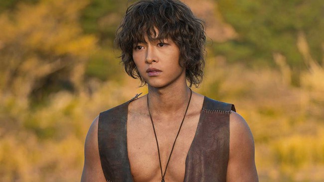 Thổ dân Song Joong Ki tay không diệt giặc chẳng trượt phát nào trong bom tấn Game Of Thrones bản Hàn - Ảnh 8.