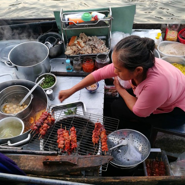 Liên tục được đầu bếp nổi tiếng thế giới khen ngợi, thì ra đây là nguyên do giúp hủ tiếu chợ nổi Cái Răng ngon đến bất ngờ - Ảnh 13.