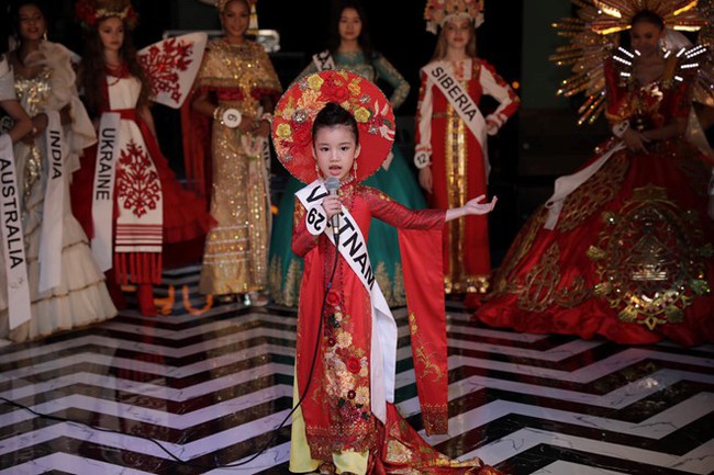 Cô bé đăng quang Hoa hậu Hoàn vũ nhí 2019: Hóa ra là “gương mặt thân quen” của làng thời trang Việt Nam - Ảnh 5.
